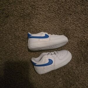 Nike Kids White and Blue Sneakers